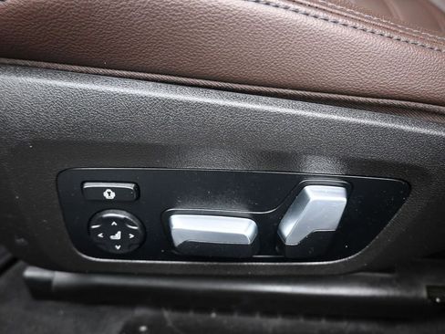 Used 2019 BMW 330i xDrive Sedan w/ Convenience Package image 13