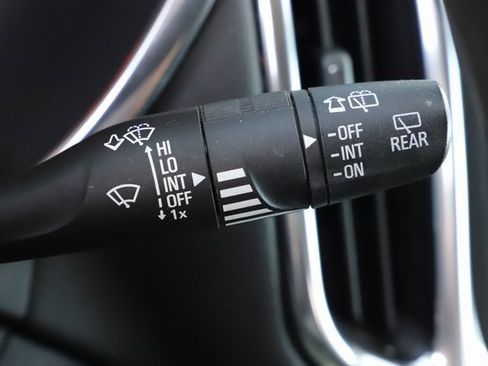 Used 2019 Chevrolet Equinox LT image 35