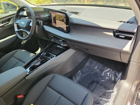 New 2026 Audi Q3 quattro 2.0T AWD/4WD image 12