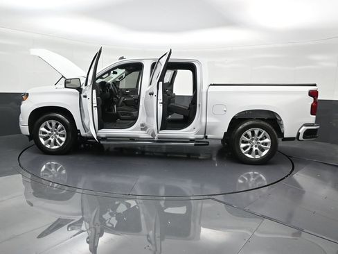 Used 2024 Chevrolet Silverado 1500 Custom image 34
