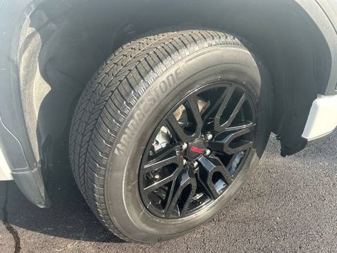 Used 2024 GMC Sierra 1500 Elevation AWD/4WD image 31