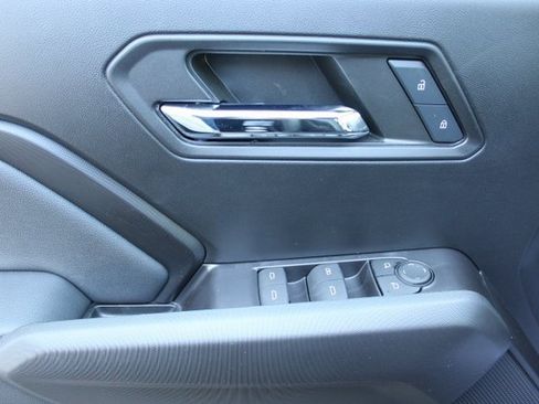 New 2024 Chevrolet Colorado LT w/ LT Convenience Package III image 7