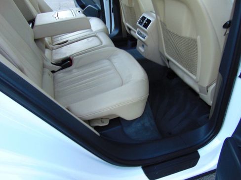 Used 2018 Audi Q5 2.0T Premium Plus w/ Premium Plus Package image 16