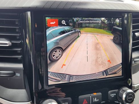New 2026 RAM 1500 Express AWD/4WD image 17