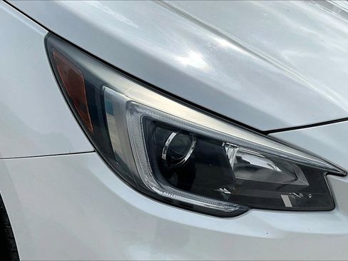 Used 2019 Subaru Outback 2.5i Premium image 27