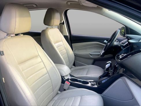 Used 2014 Ford Escape Titanium FWD image 9
