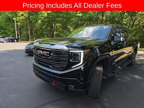 Used 2023 GMC Sierra 1500 AT4 w/ Technology Package AWD/4WD image 19