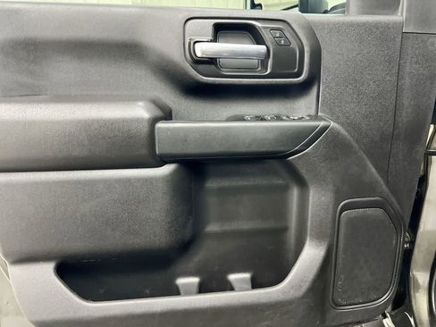 Used 2022 Chevrolet Silverado 2500 Custom w/ Custom Convenience Package AWD/4WD image 20