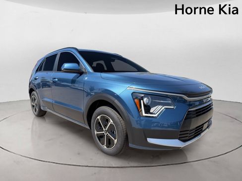 New 2026 Kia Niro EX FWD image 2