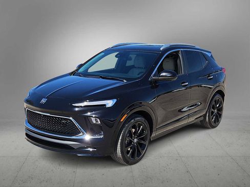 Used 2024 Buick Encore GX Sport Touring w/ Experience Buick Package image 4