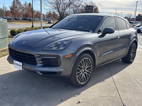 Used 2021 Porsche Cayenne Base image 11