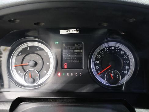 Used 2014 RAM 2500 Tradesman image 34