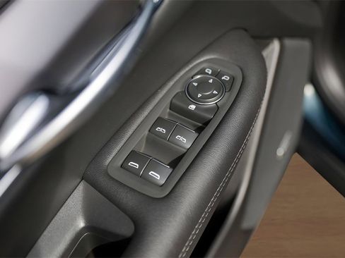 Used 2025 Cadillac XT5 Luxury image 23