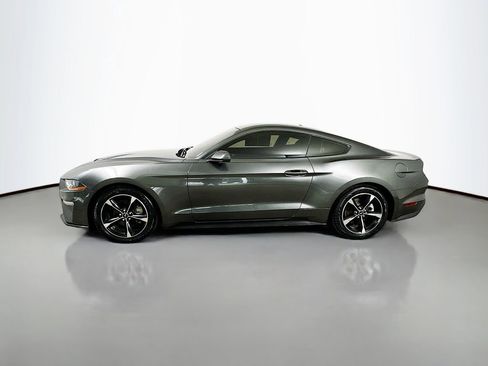 Used 2020 Ford Mustang Coupe image 5