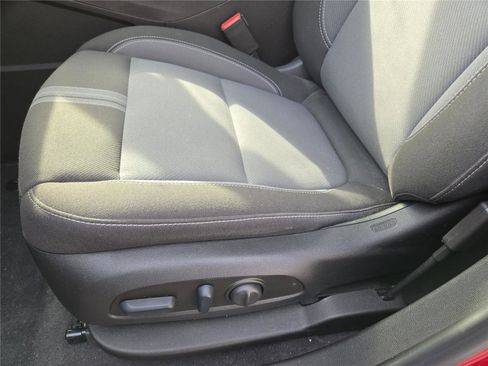 Used 2023 Chevrolet Blazer LT image 17