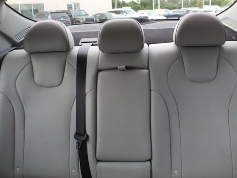 Used 2021 Hyundai Elantra Limited FWD image 26