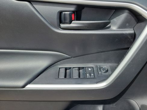 Used 2024 Toyota RAV4 LE FWD image 16
