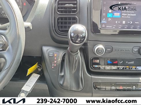 Used 2025 RAM ProMaster 2500 w/ Convenience Group FWD image 14