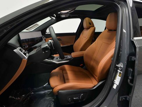 Used 2025 BMW 330i Sedan w/ Convenience Package image 8