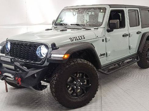 Used 2024 Jeep Wrangler Unlimited Sport AWD/4WD image 6