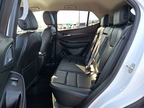 Used 2021 Buick Encore GX Essence AWD/4WD image 10