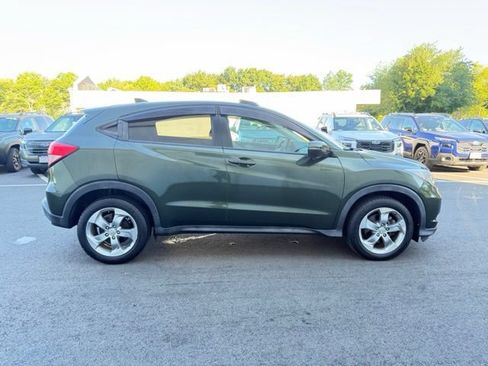Used 2016 Honda HR-V EX image 4