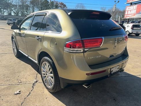 Used 2013 Lincoln MKX FWD image 7