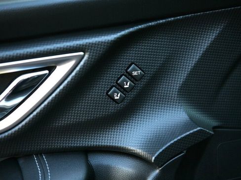 Used 2022 Subaru Forester Touring w/ Popular Package #2 AWD/4WD image 11