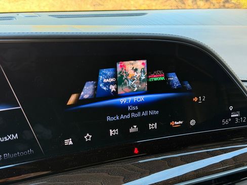 Used 2021 Cadillac Escalade Premium Luxury Platinum image 20