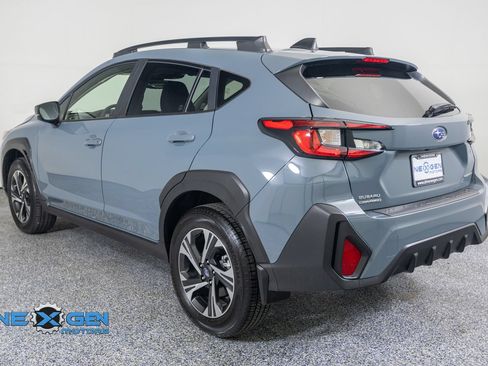 Used 2025 Subaru Crosstrek 2.5i Premium AWD/4WD image 5