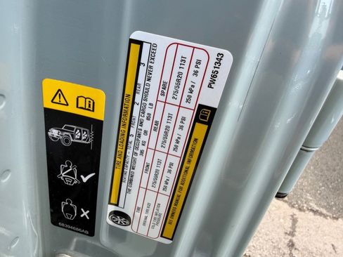 Used 2023 Jeep Wrangler Sahara image 61