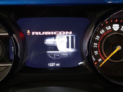 Used 2023 Jeep Gladiator Rubicon w/ LED Lighting Group image 22