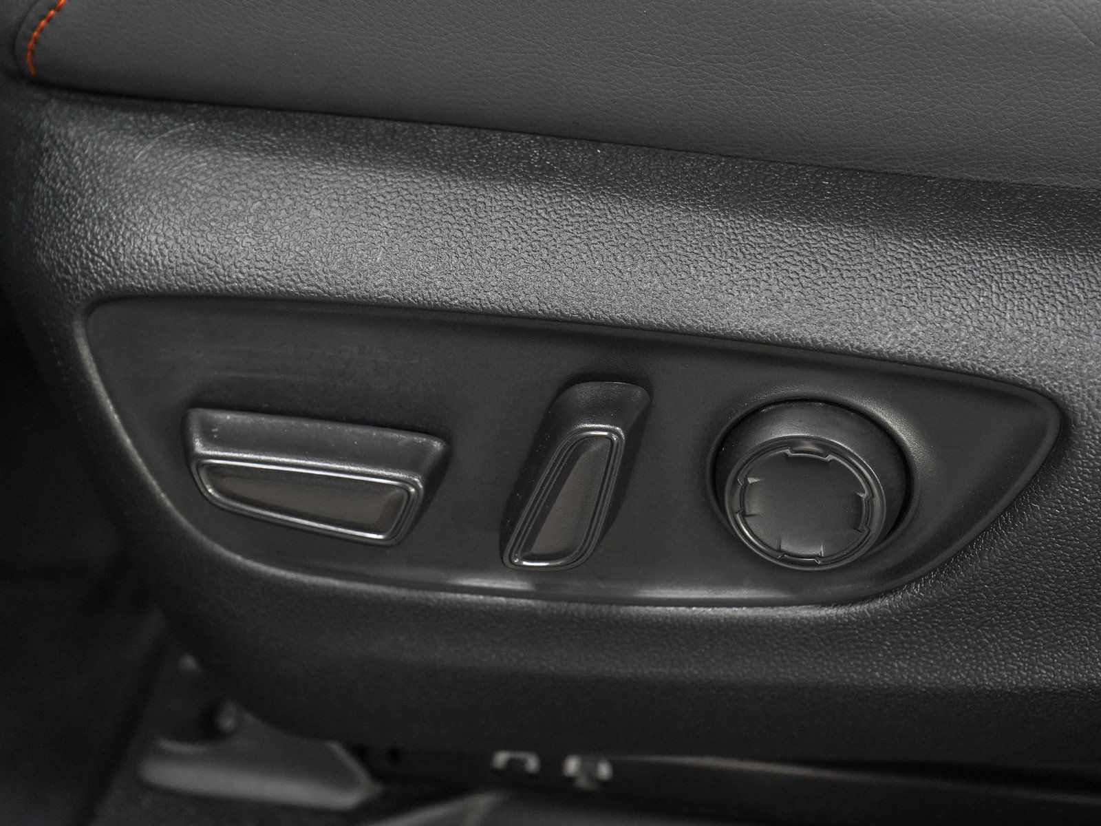 Used 2024 Toyota Sienna XSE AWD/4WD image 24