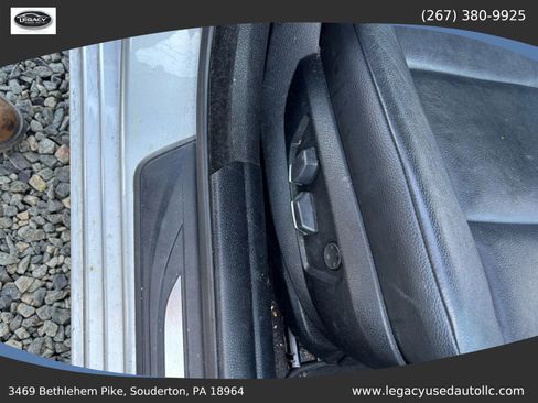 Used 2012 BMW 528i xDrive Sedan image 34