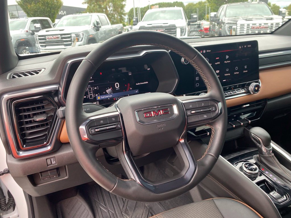 Used 2025 GMC Canyon AT4 AWD/4WD image 16