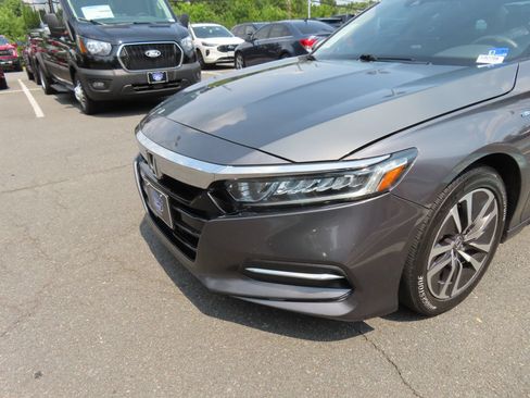 Used 2019 Honda Accord Hybrid image 8