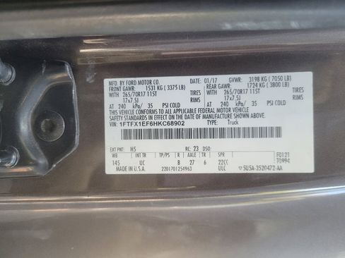 Used 2017 Ford F150 XLT AWD/4WD image 33