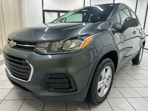 Used 2020 Chevrolet Trax LS image 11