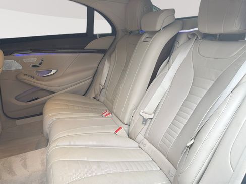 Used 2020 Mercedes-Benz S 560 Sedan image 27