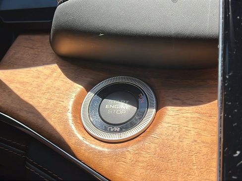 Used 2022 Jeep Grand Cherokee Summit AWD/4WD image 34