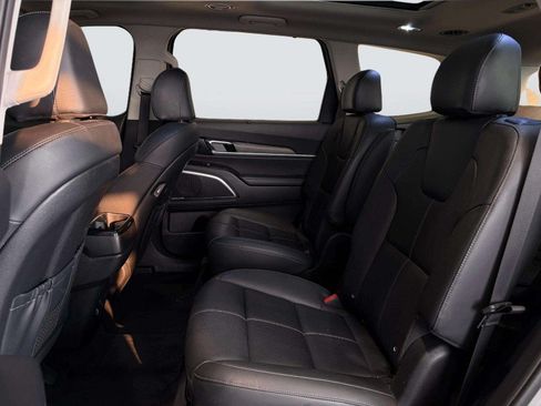 Used 2022 Kia Telluride SX w/ Nightfall Edition Package AWD/4WD image 28