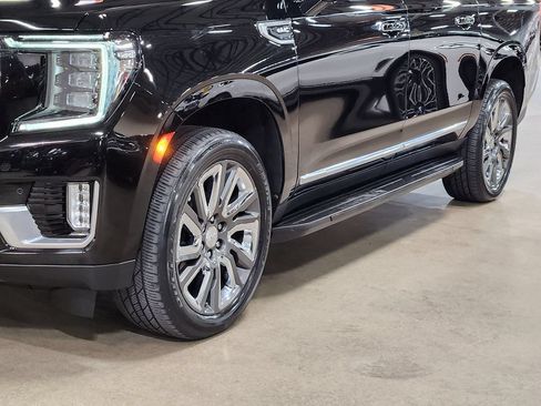 Used 2021 GMC Yukon XL Denali RWD image 17