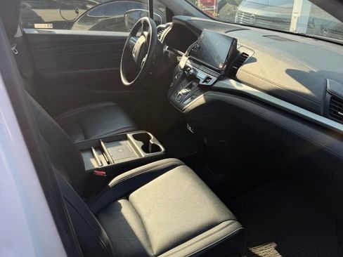 Used 2025 Honda Odyssey EX-L image 5