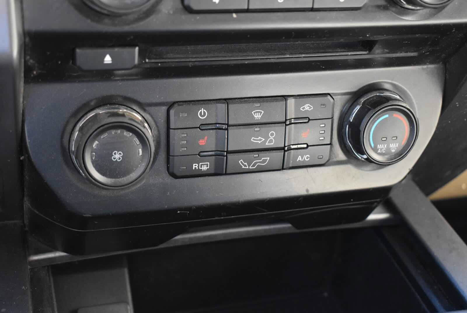 Used 2017 Ford F150 XLT w/ Equipment Group 302A Luxury RWD image 21