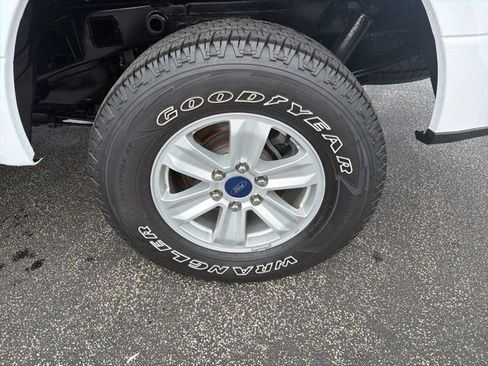 Used 2017 Ford F150 XLT w/ Equipment Group 301A Mid AWD/4WD image 30