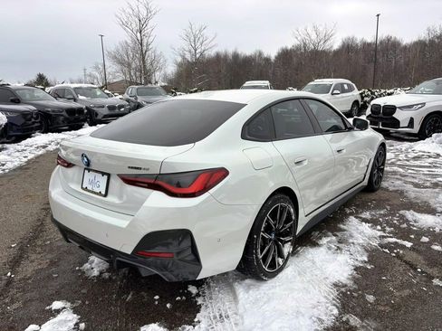 Certified 2022 BMW i4 eDrive40 w/ M Sport Package image 7