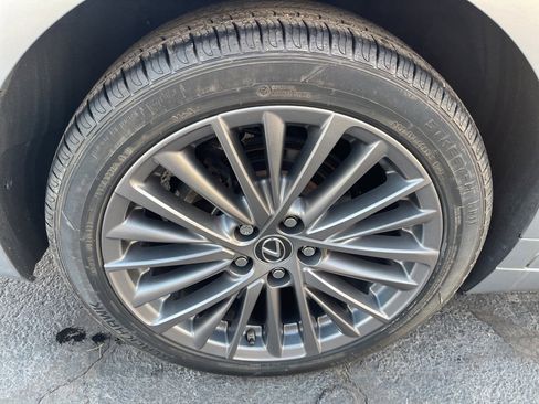 Used 2022 Lexus ES 250 w/ Premium Package image 28