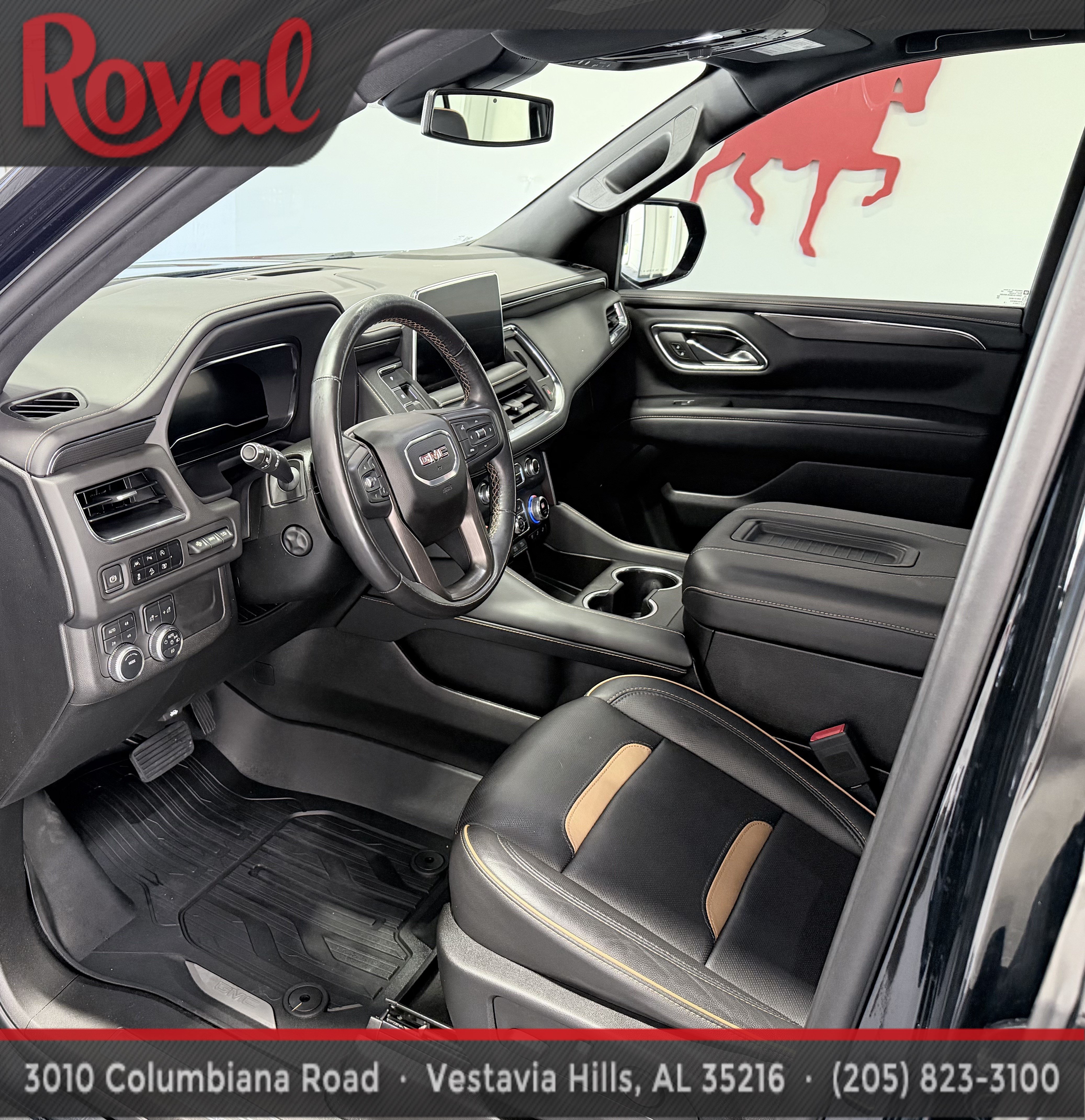 Used 2023 GMC Yukon AT4 w/ AT4 Premium Package AWD/4WD image 13