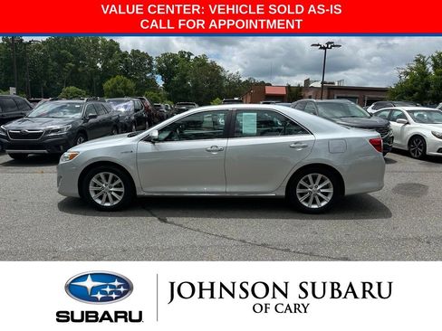 Used 2014 Toyota Camry XLE FWD image 6
