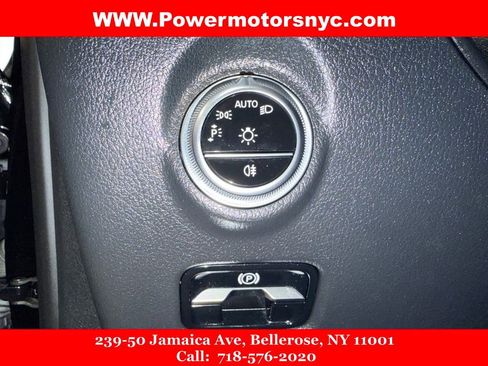 Used 2022 Mercedes-Benz C 300 4MATIC Sedan w/ Pinnacle Trim Package image 48